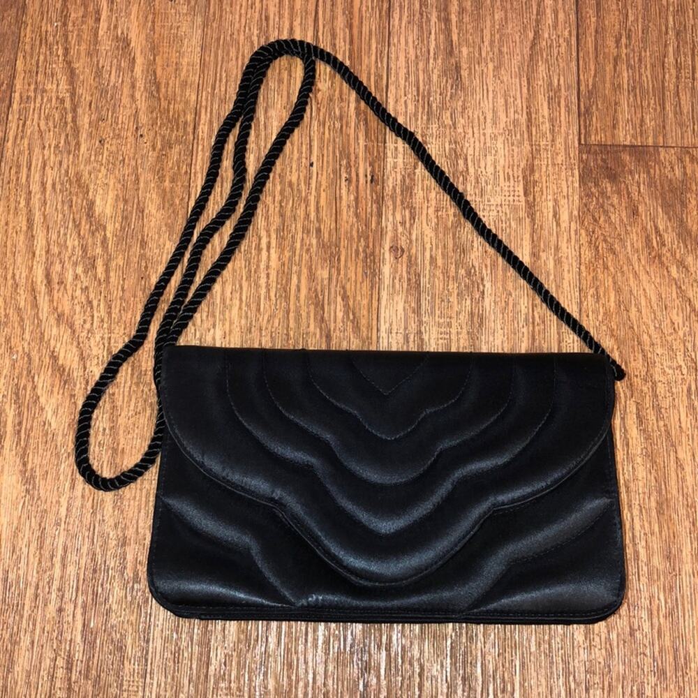 Vintage La Regale Black Quilted Envelope Clutch Purse